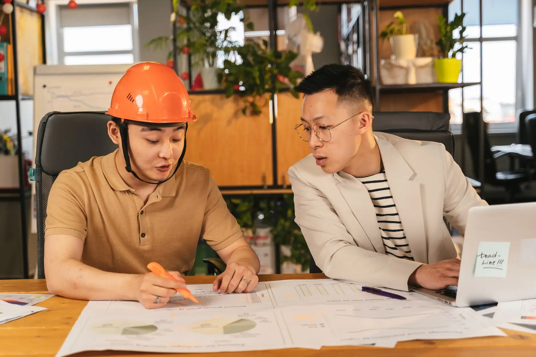 行业景气度报告与区域经济分析对比：选择适合企业的报告服务